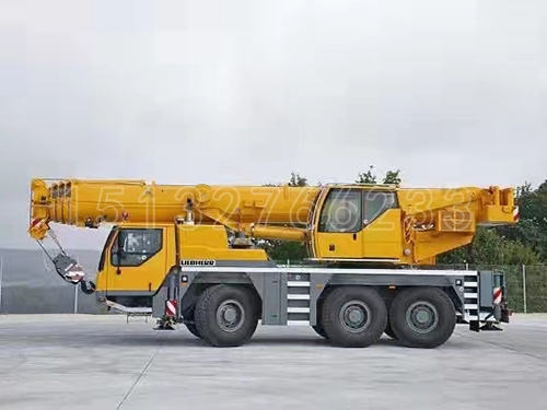 大型吊车